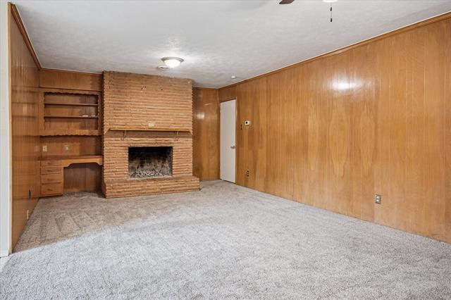 Building Photo - 1725 Mapleton Dr