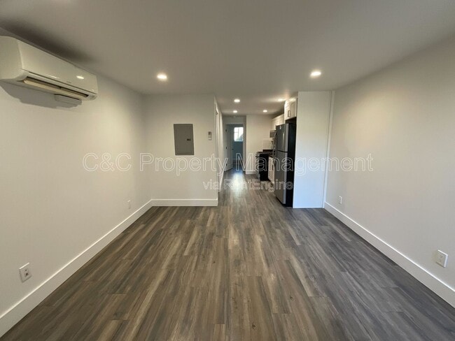 Building Photo - 184 Los Olivos Ave