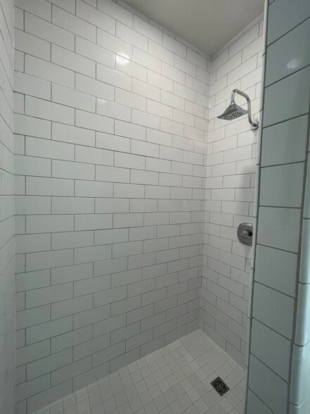 Building Photo - 264 E 4800 S