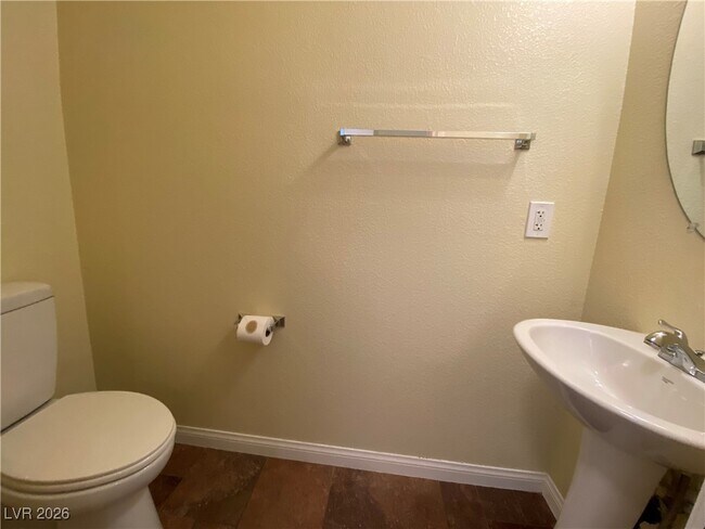 Building Photo - 11046 Fort Bowie St