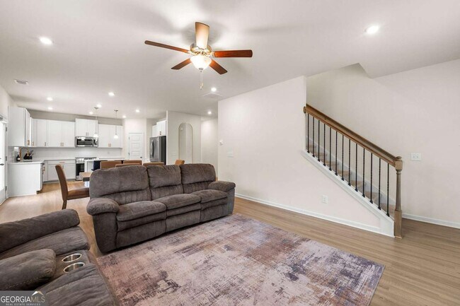 Building Photo - 228 Whitneys Wy