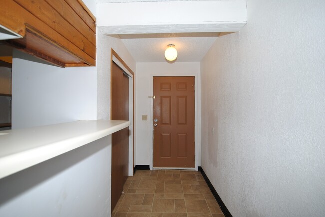 Building Photo - 795 Keeling Rd