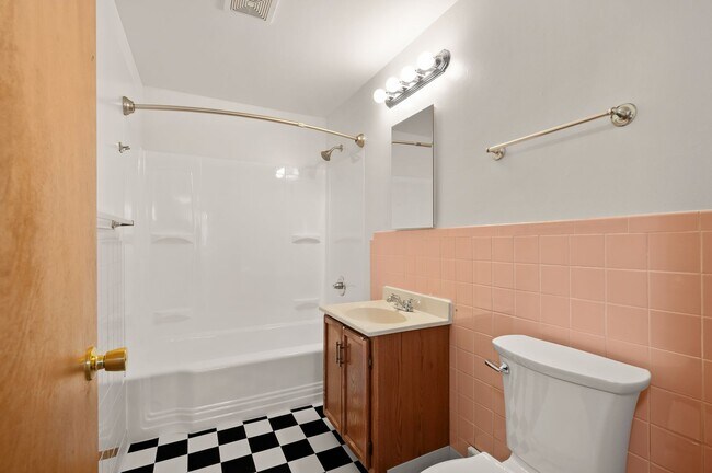 Building Photo - 4837 Fauntleroy Wy SW