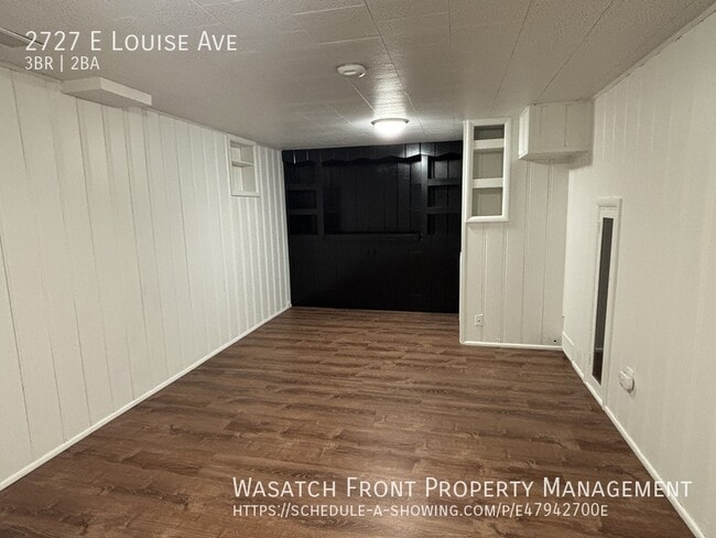 Building Photo - 2727 E Louise Ave