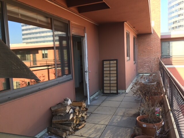 Building Photo - 1121 Arlington Blvd