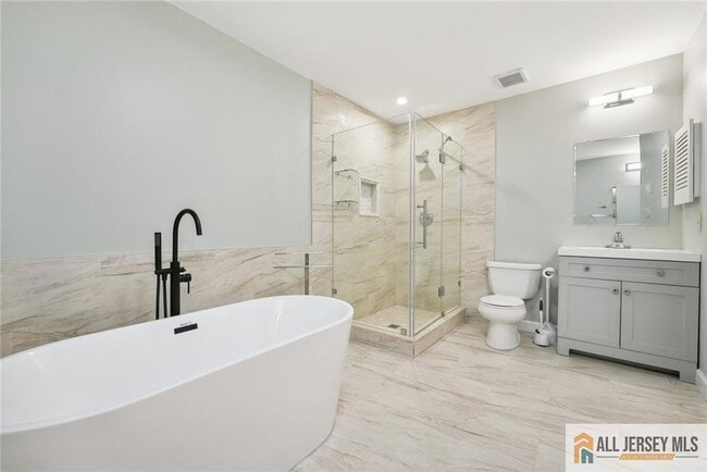 Building Photo - 624 Brickhouse Rd