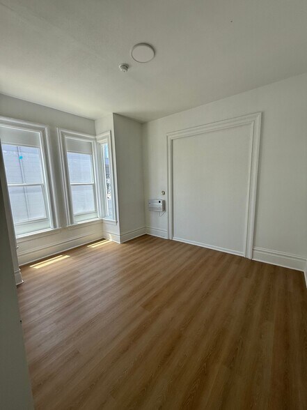 Building Photo - 3238 Adeline St