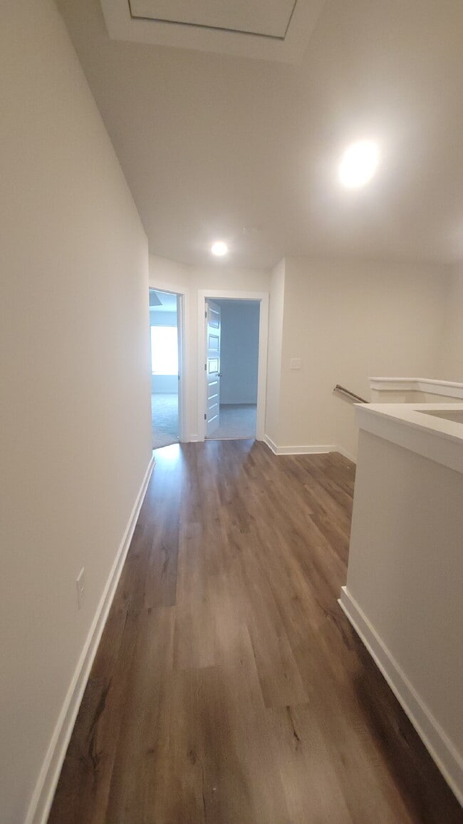 Building Photo - 7203 Chatfield Wy NW