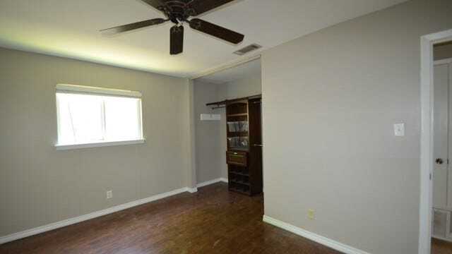 Building Photo - 405 WESTCHESTER-