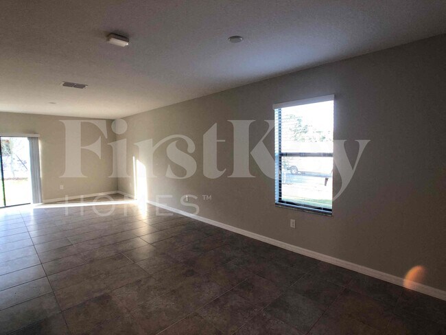 Building Photo - 10001 RoseMary Leaf Ln