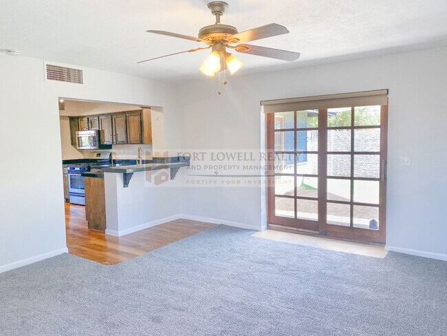 Building Photo - Beautiful 3 Bed, 2 Bath with Pool!! NO HOA!!! (Available on 05/01/26)