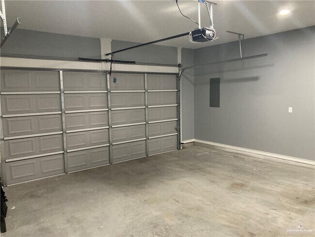 Building Photo - 33 State Hwy 336