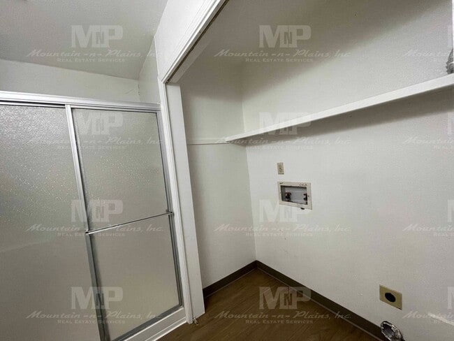 Building Photo - 1209 Montgomery St