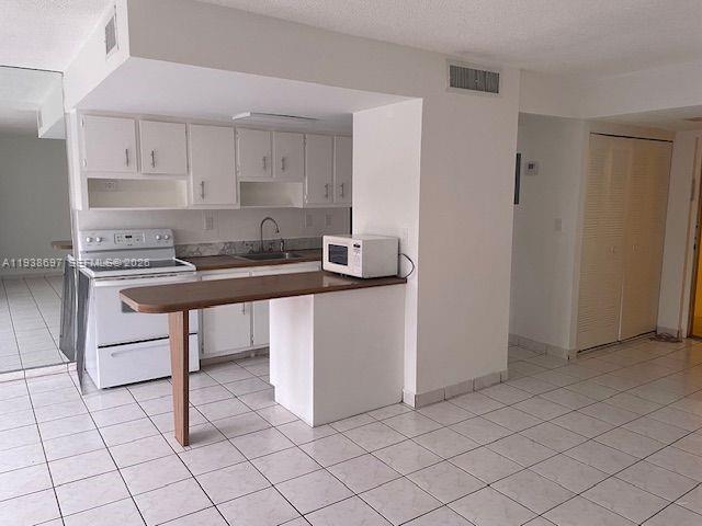 Building Photo - 9311 SW 4th St