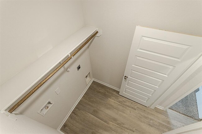 Building Photo - 14717 Pinion Ct
