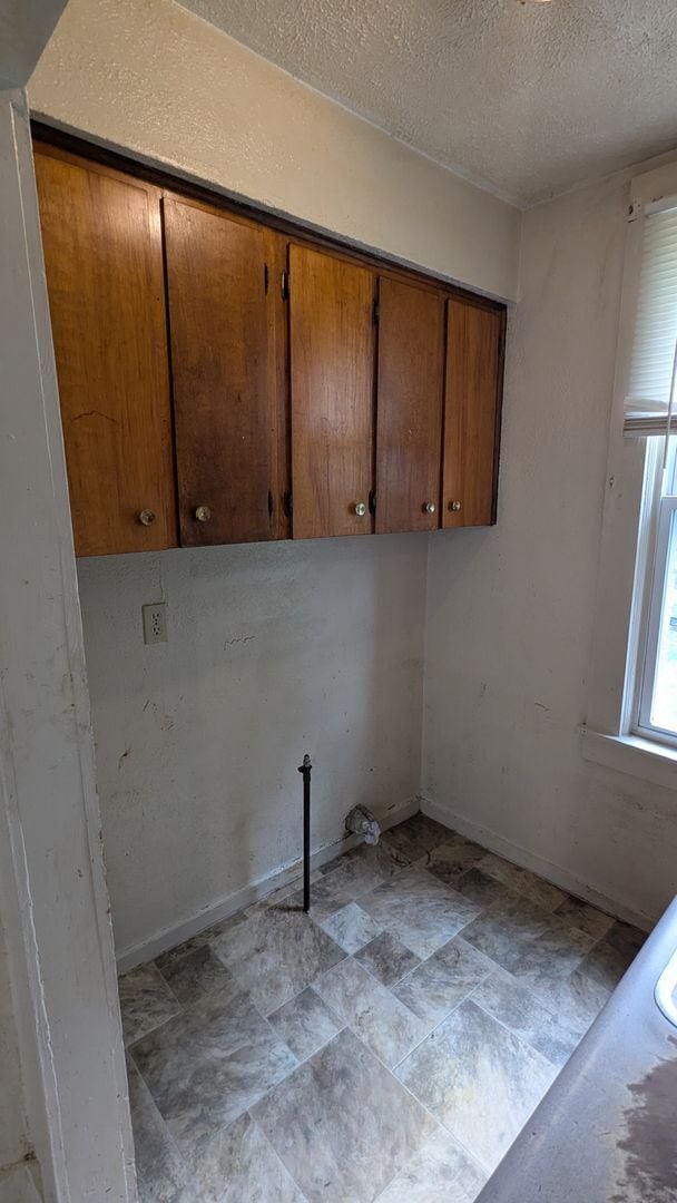 Building Photo - Charming two-bedroom, one-bath house in Canton