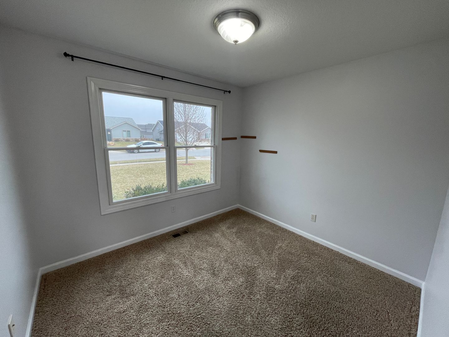 Building Photo - 2727 Stonecrop Road