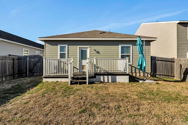 Building Photo - 105 Bell Rings Dr