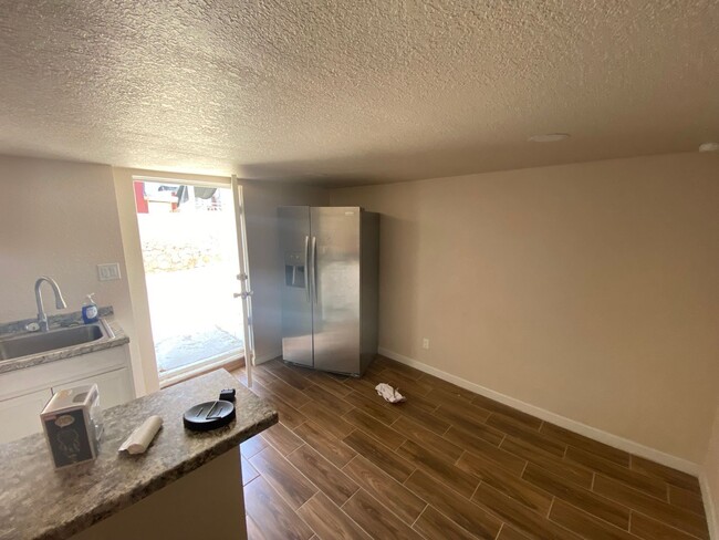 Building Photo - APARTMENT FOR RENT in CENTRAL EL PASO