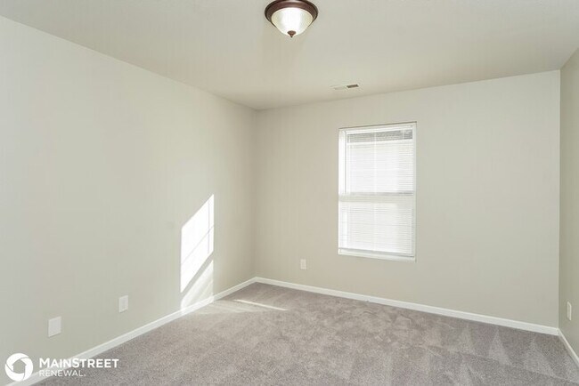 Building Photo - 749 Runningbrook Ln, Rural Hall, NC 27045