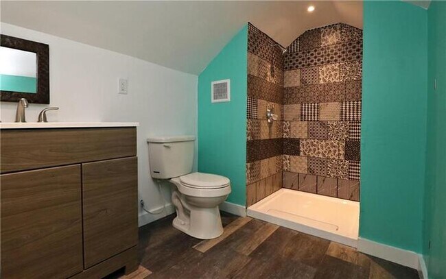 Building Photo - Charming, Updated 3-bedroom 2-bath home!!