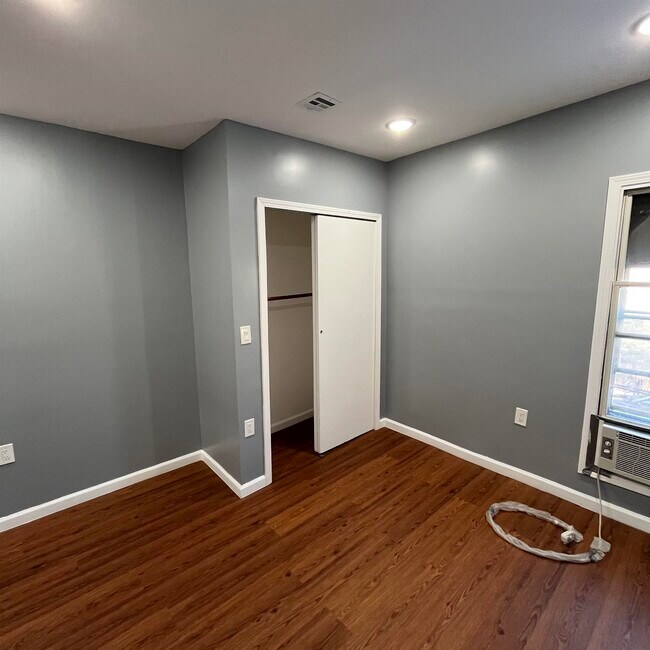 Building Photo - 115 Belmont Ave