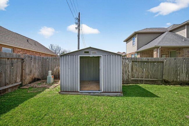 Building Photo - 3679 Cottage Pines Ln