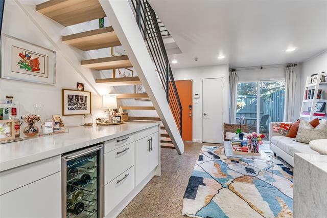 Building Photo - 2727 Hood St