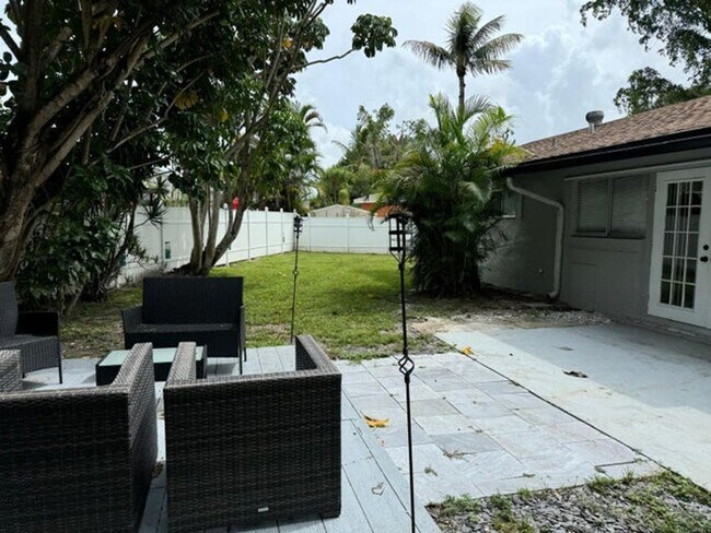 Building Photo - 18435 Spanish Isles Ct