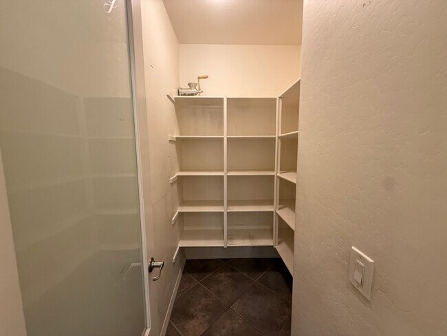 Building Photo - 287 E Kaibab Dr