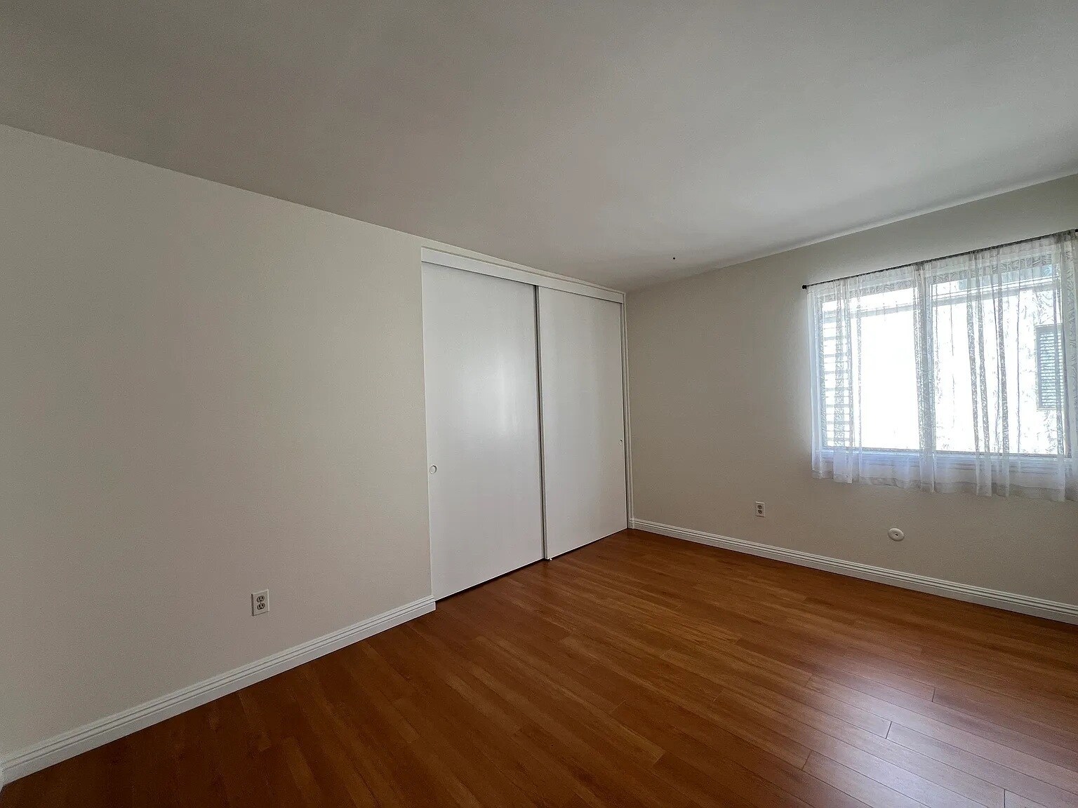 Building Photo - 598 W Huntington Dr