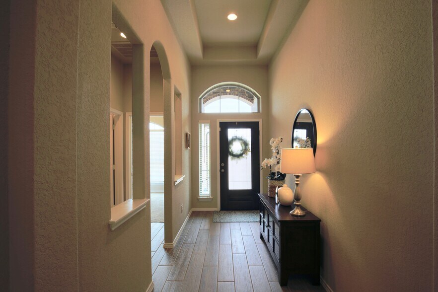 Building Photo - 2406 Valencia Crest