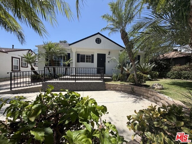 Building Photo - 4747 Cartwright Ave