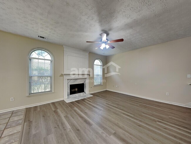 Building Photo - 5390 Spotted Fawn Ct