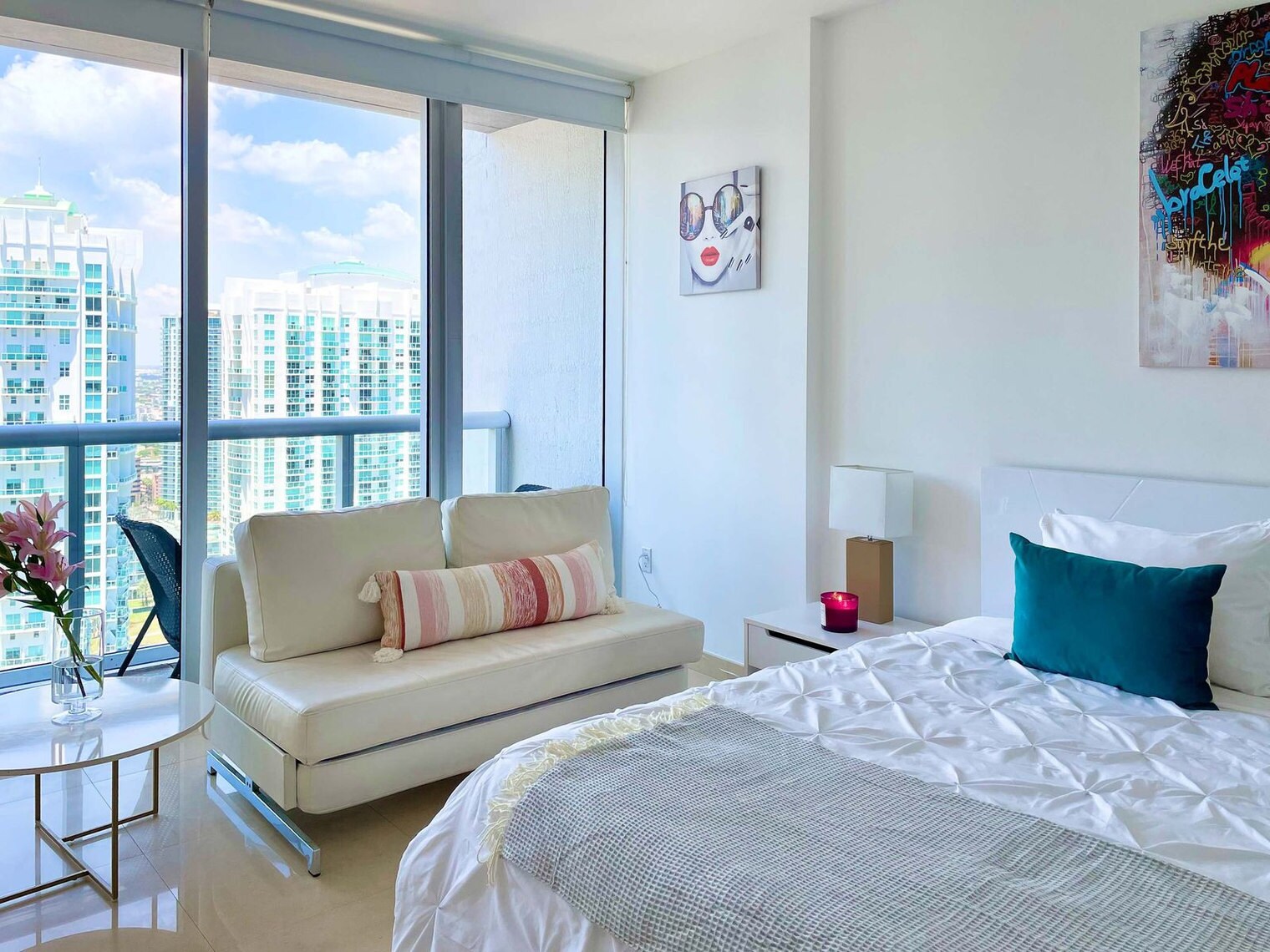 Building Photo - 485 Brickell Ave