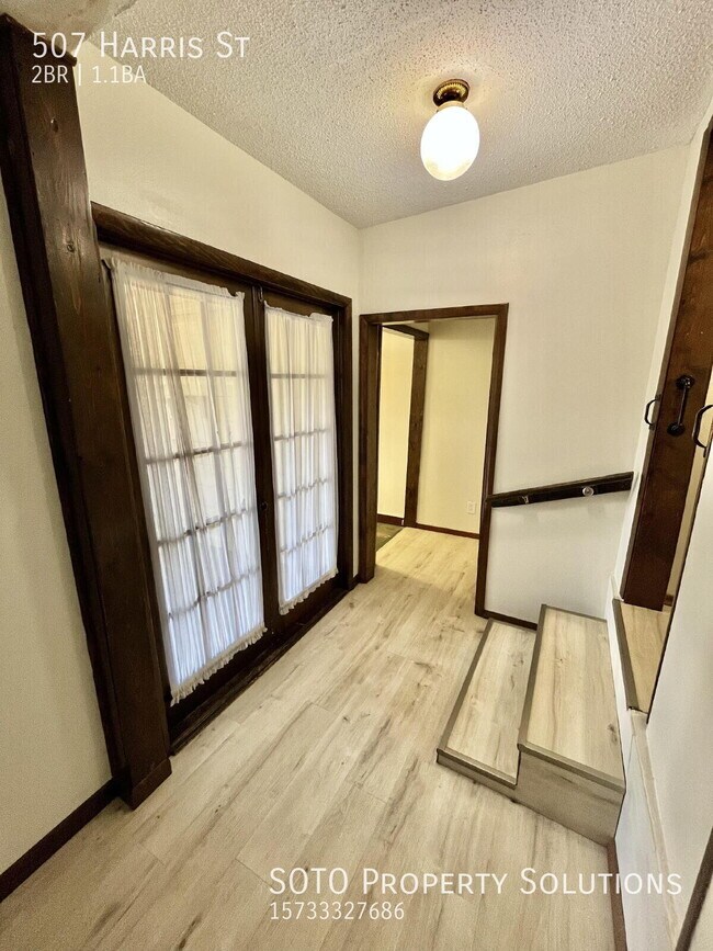 Building Photo - 507 Harris St
