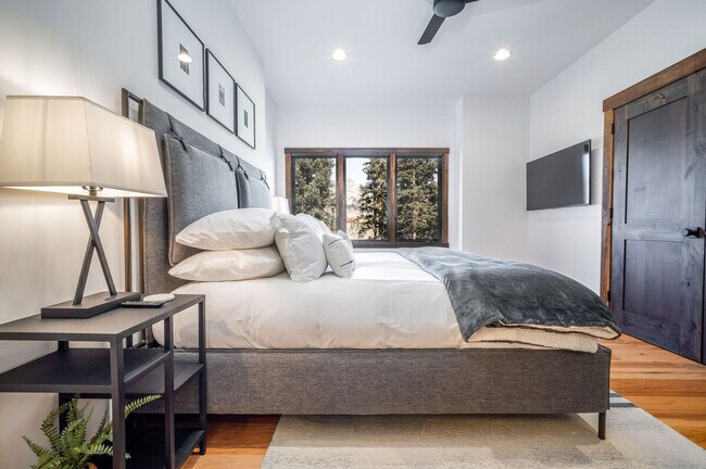 Building Photo - 116 Winterleaf Dr