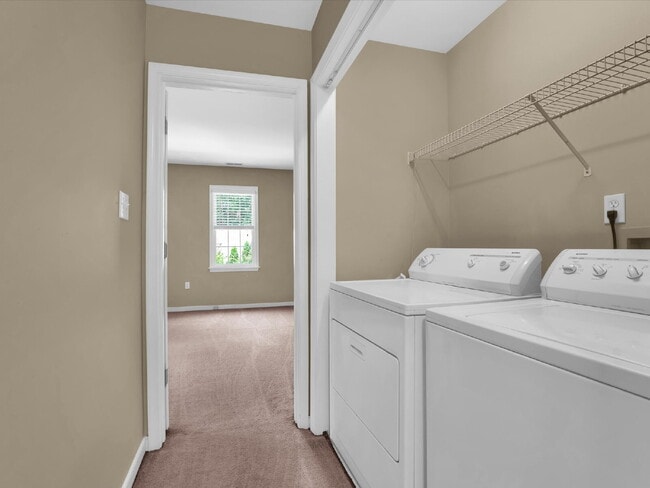 Building Photo - 2409 Eagles View Pl