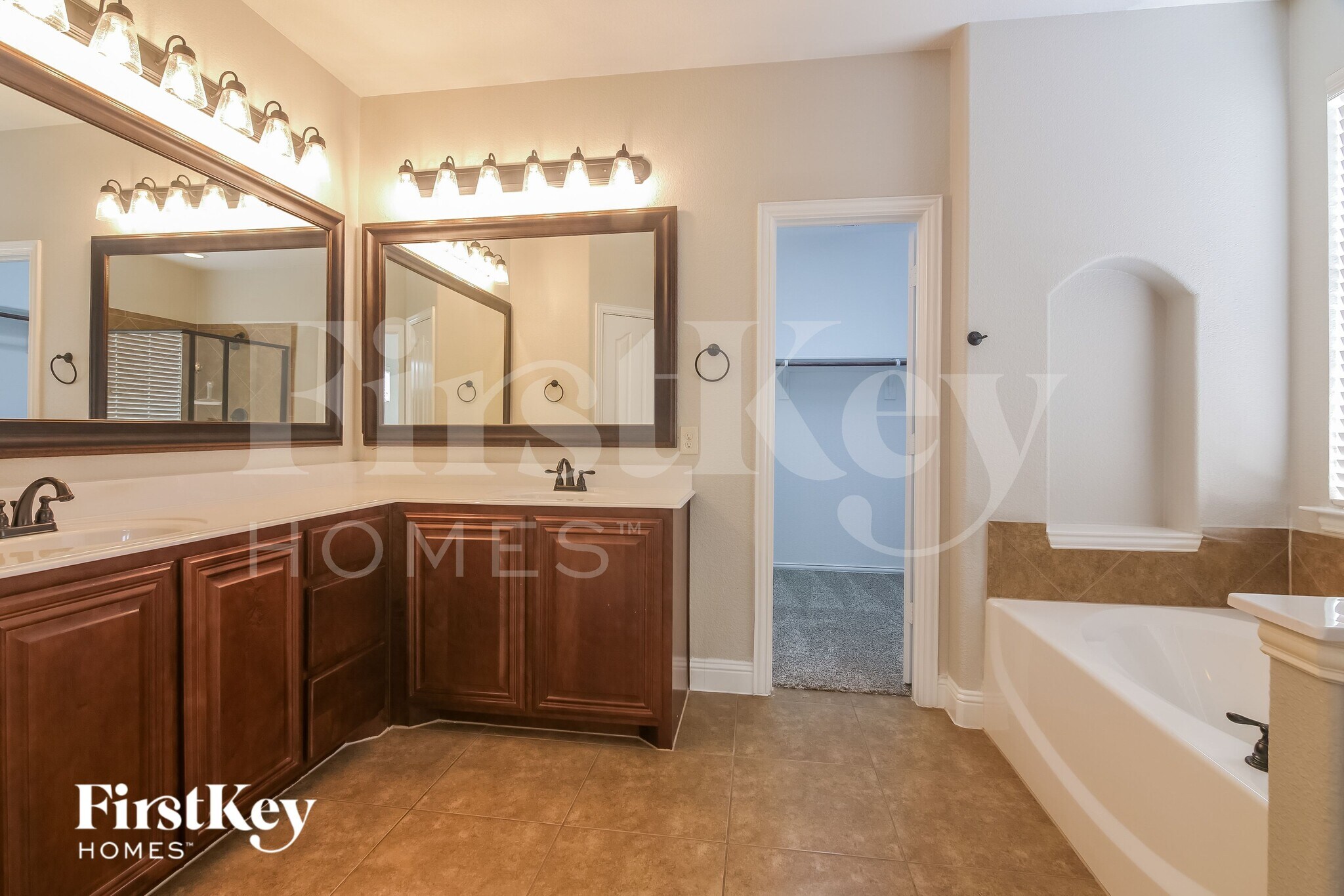 Building Photo - 1301 Lucetta Ct