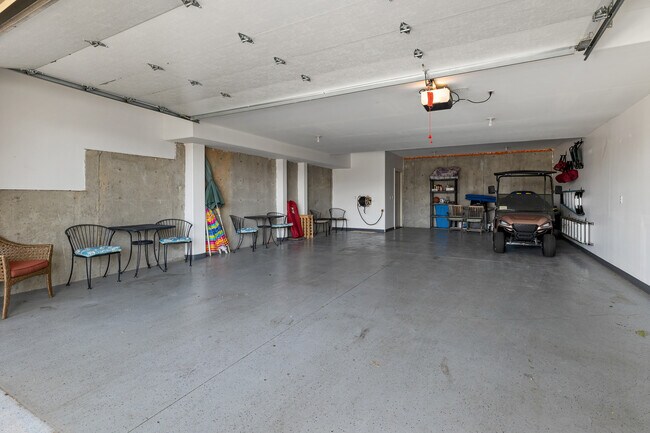 Building Photo - 23251 Sunserra Loop NW