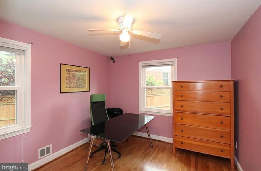Building Photo - 6011 Ryland Dr