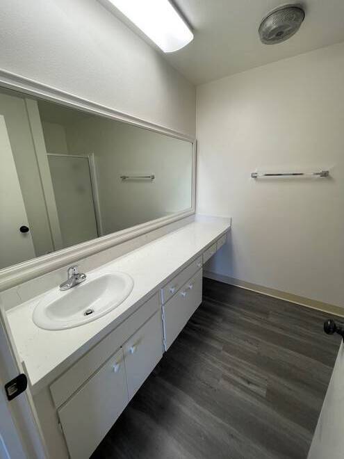 Building Photo - 141 W Avenida De Los Arboles