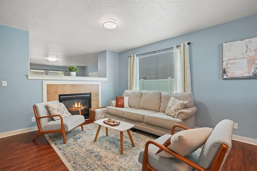 Building Photo - 11230 Silver River Loop