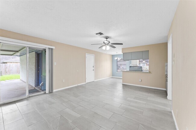 Building Photo - 1431 Epsilon St