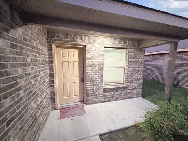 Building Photo - 6015 Amelia Earhart Blvd