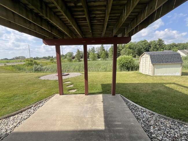 Building Photo - Spacious 4-Bedroom, 3-Bathroom House in Ca...