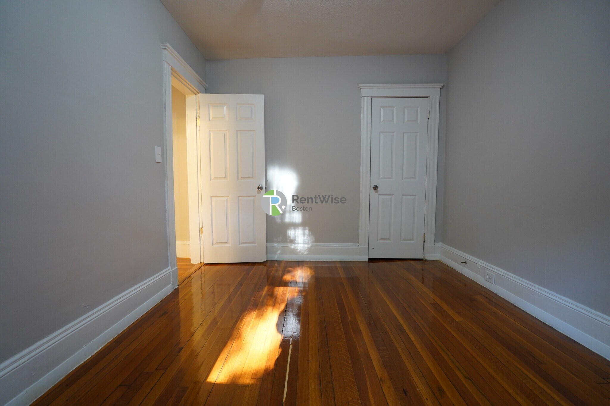 Building Photo - 146 Chiswick Rd