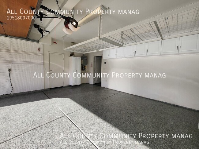 Building Photo - 43 Los Indios