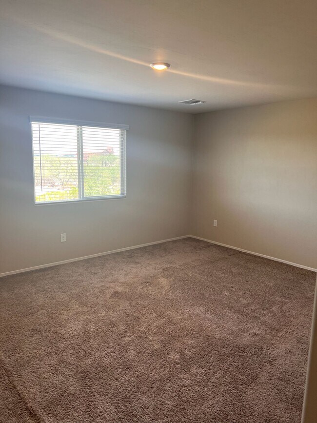 Building Photo - 16023 S Camino Casal