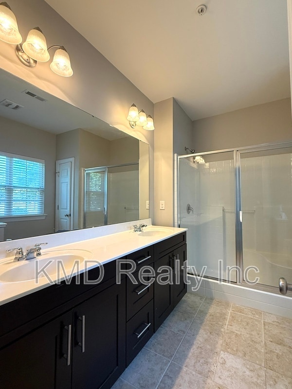 Building Photo - 11504 Amarone Dr